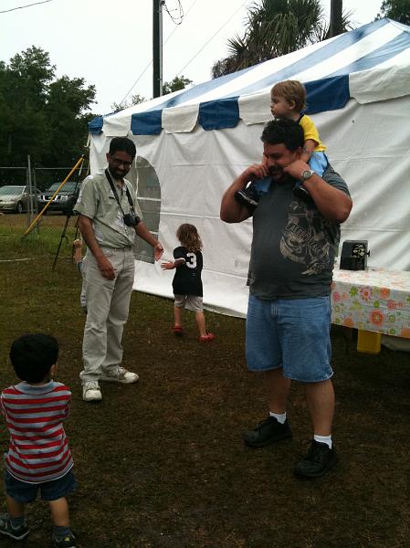 IMG_0047.JPG - Thats the way Jacob likes to ride