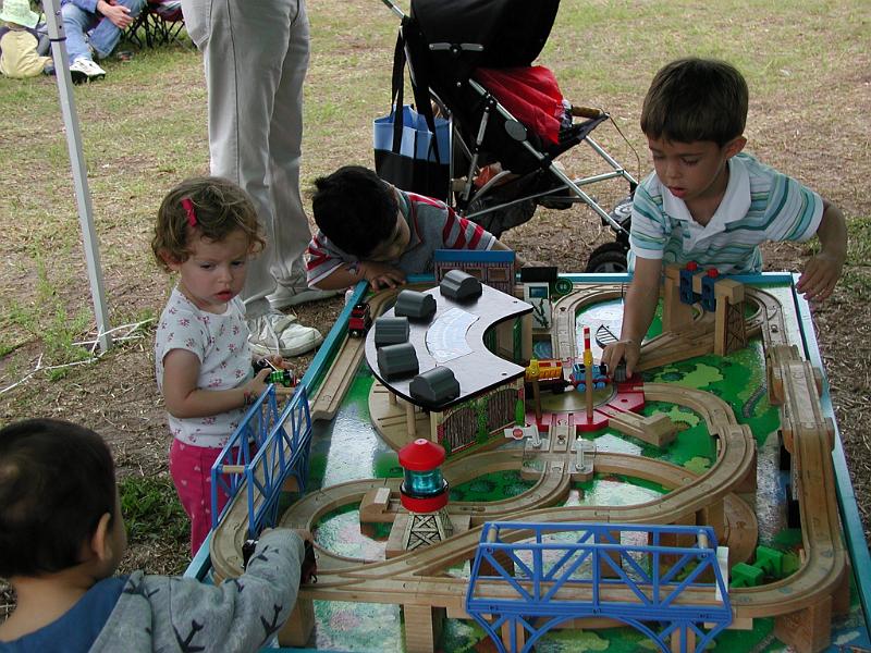 P4180123.JPG - More train time