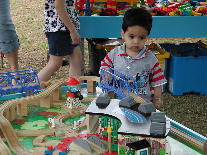 P4180130.JPG - Back to the trains