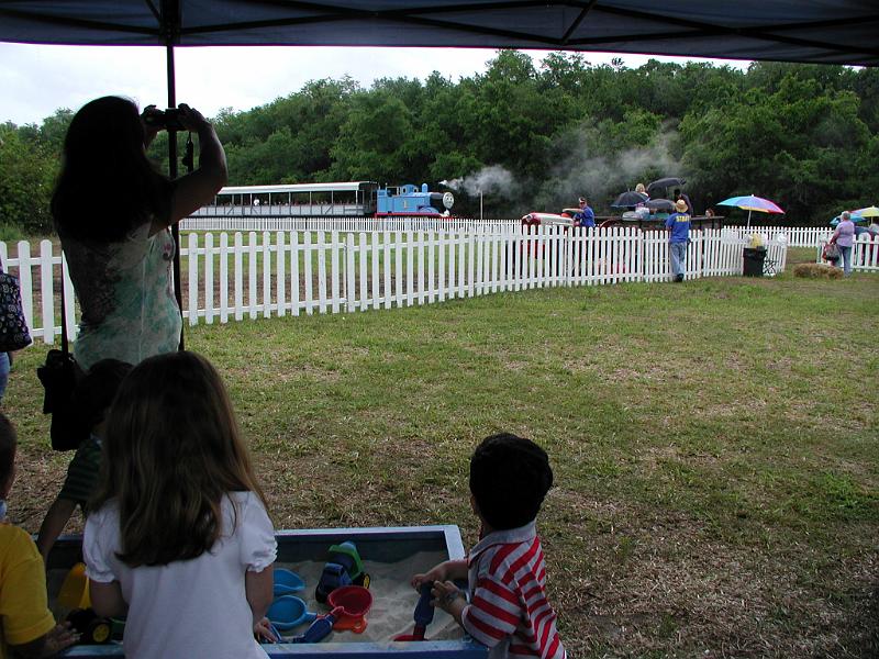 P4180134.JPG - There is Thomas again