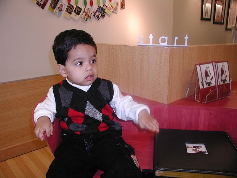 PC160036.JPG - Waiting to get his picture taken