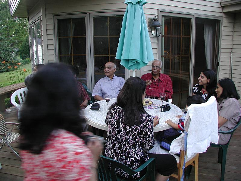 P7040005.JPG - The family reunion members doing some reunioning.