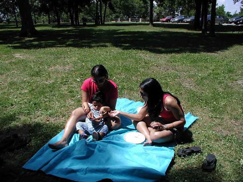P7050039.JPG - Rohan with his Aunts