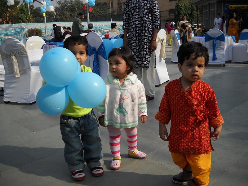 DSCN0172.JPG - Diaperwalla punditj and friends