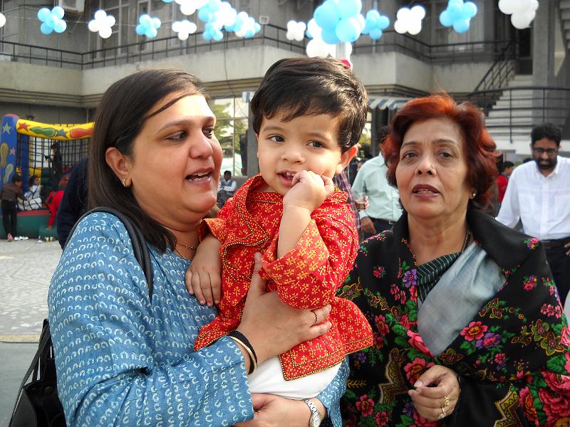 DSCN0197.JPG - Rohan with Seema and grand aunt Deepika