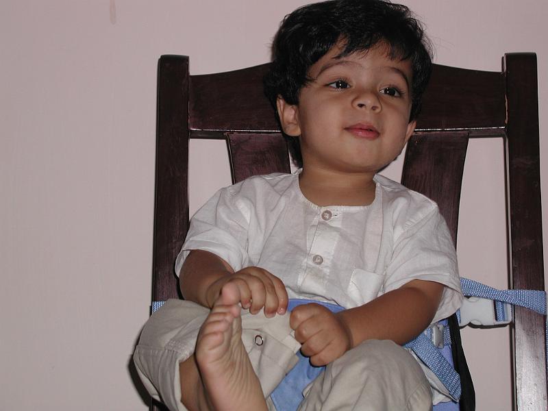 PA040080.JPG - Waiting for food