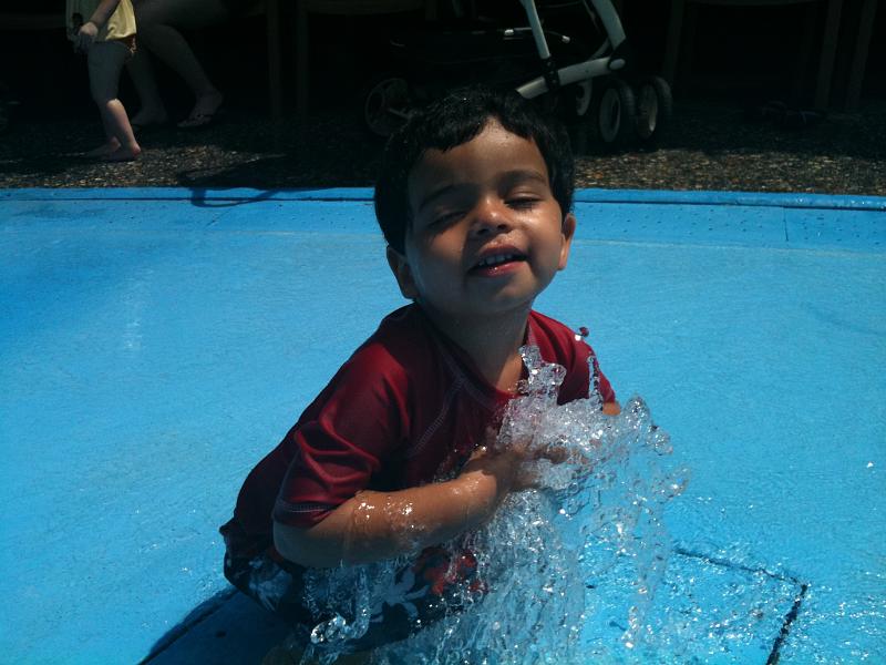 IMG_0163.JPG - Trying to hug the water