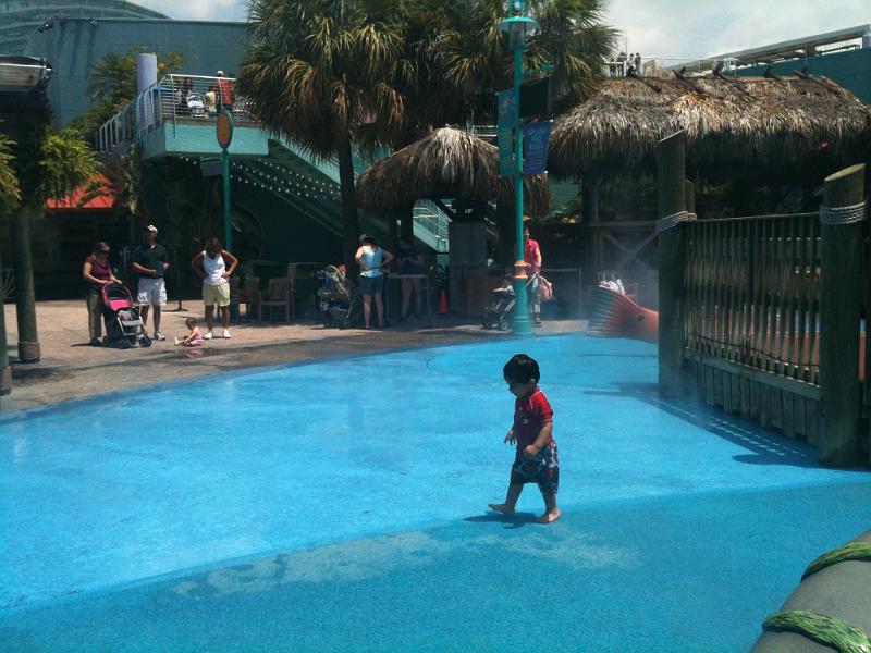 IMG_0187.JPG - Spray park done - time to go