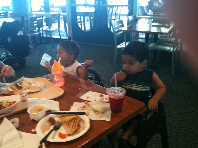 IMG_0189.JPG - Stuffing the face it is called