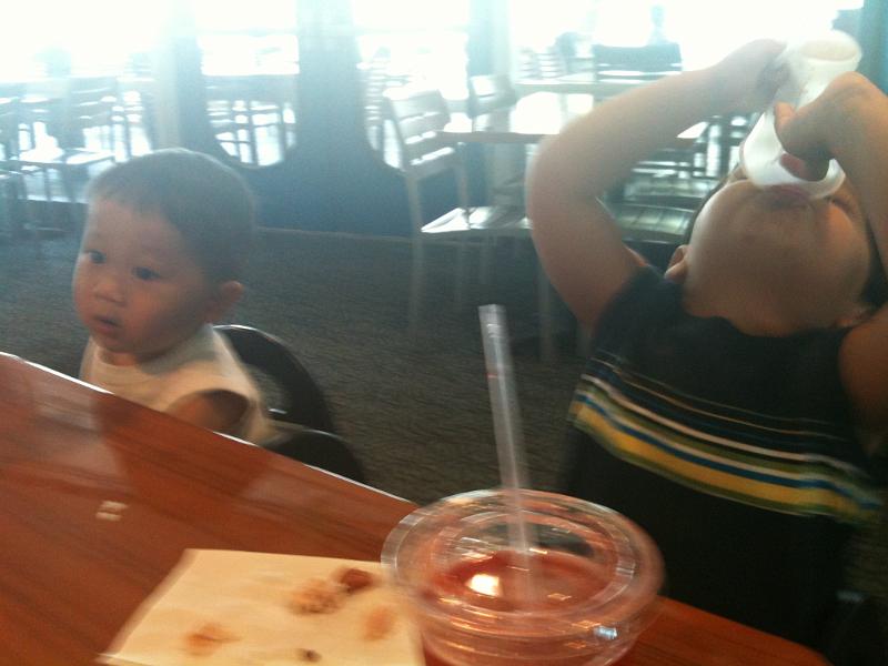 IMG_0192.JPG - Must get the last drop