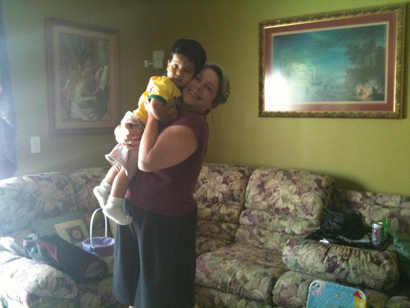 IMG_0211.JPG - Saying good bye to Sophia