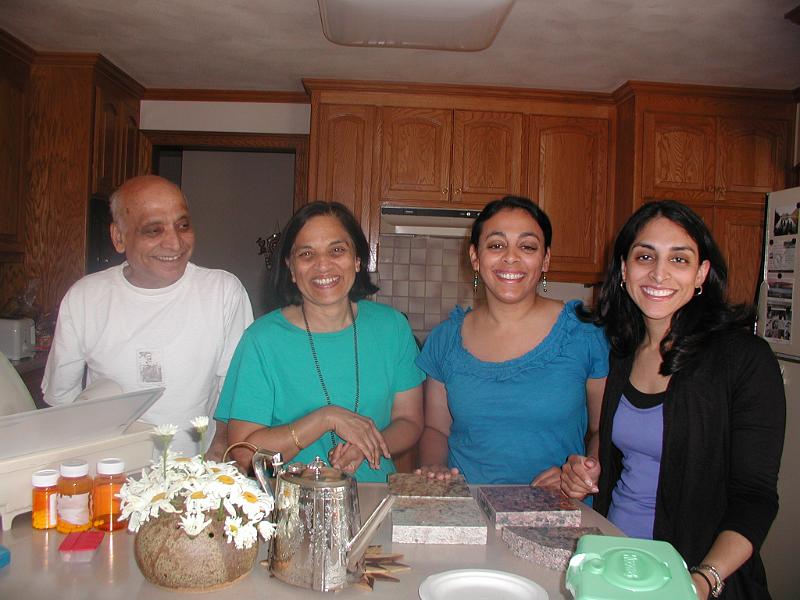 P7040008.JPG - The Shet family