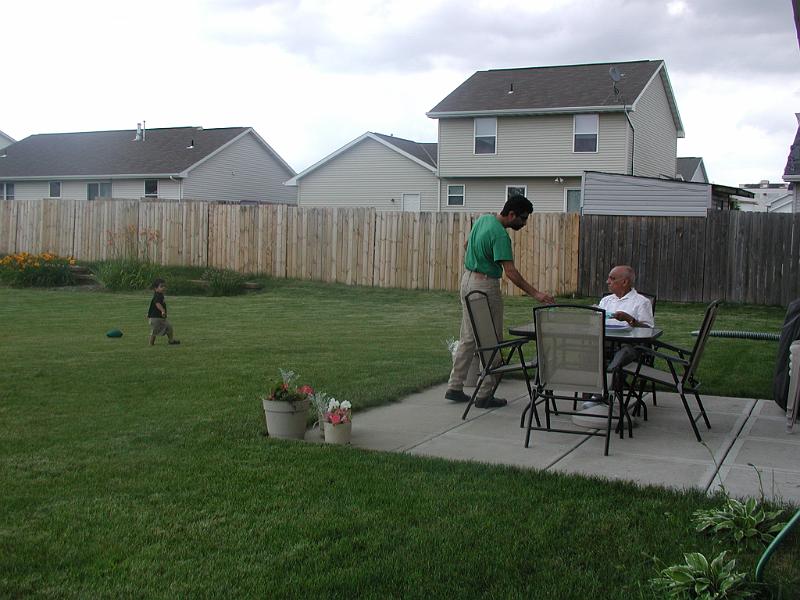 P7040015.JPG - Grabbing some munchies
