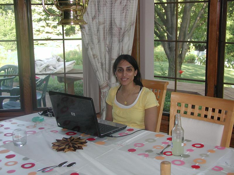 P7060036.JPG - She is doing something