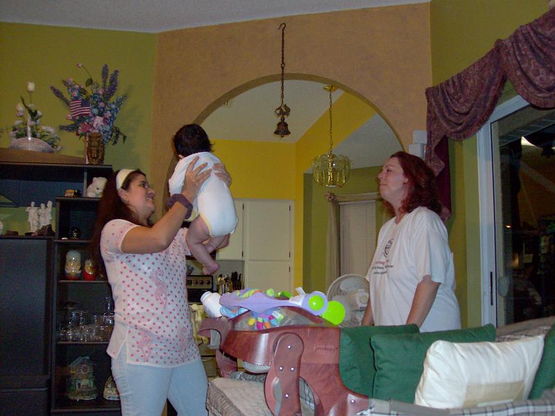 HPIM0945.JPG - Being held in the air