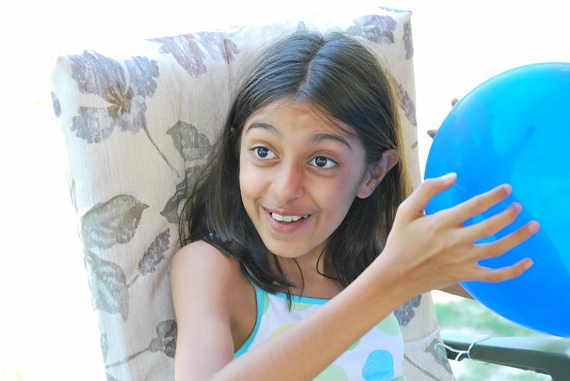 DSC_0659.JPG - Tara answering a question