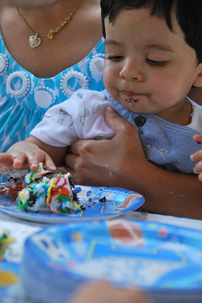 DSC_0743.JPG - Unfortynately he does not always get directly into his mouth