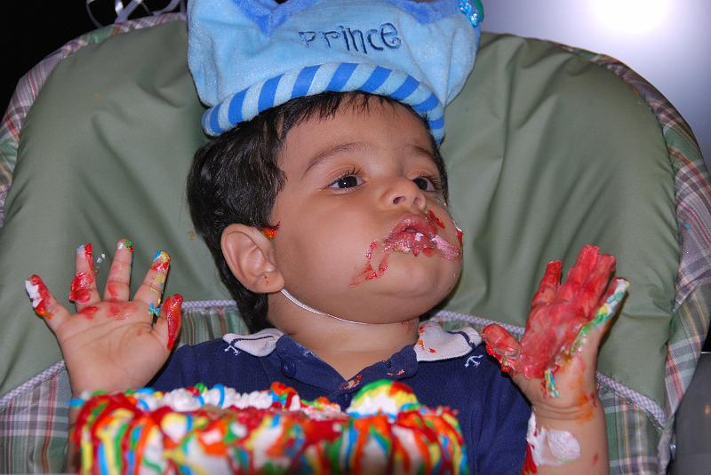 DSC_0819.JPG - More of the face is getting covered