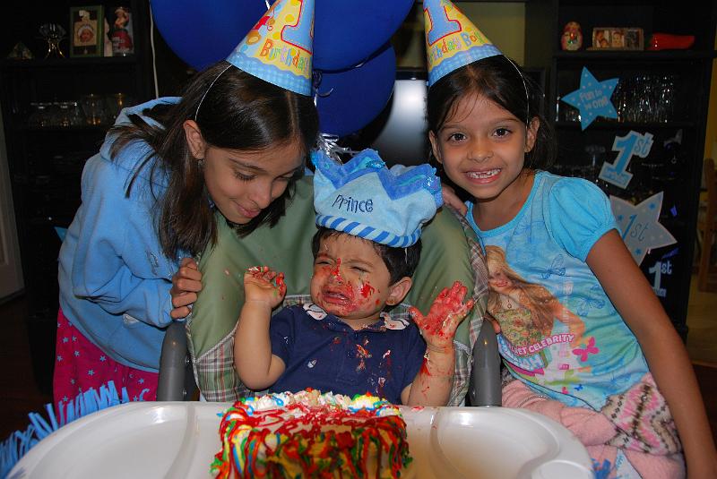 DSC_0833.JPG - And up by the eyes. Tara and Nandi showing off their clean looks