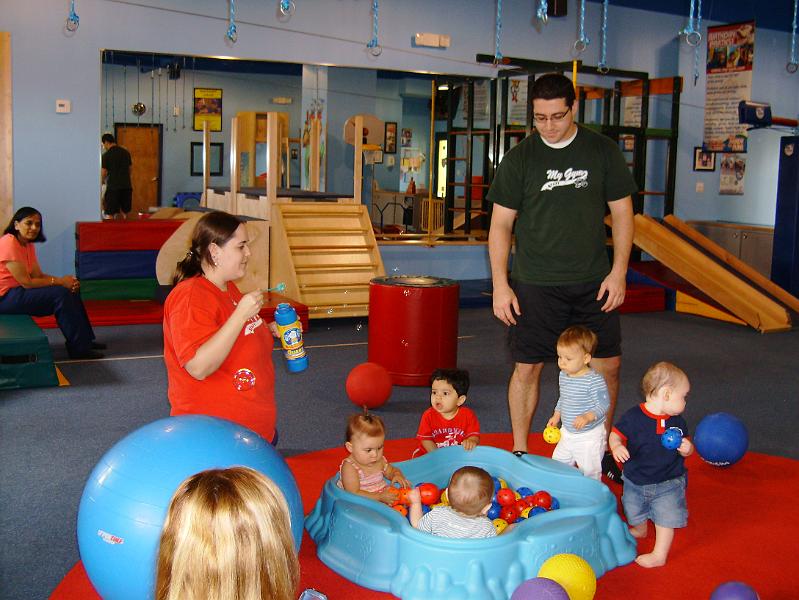 HPIM0198.JPG - They are blowing soap bubbles