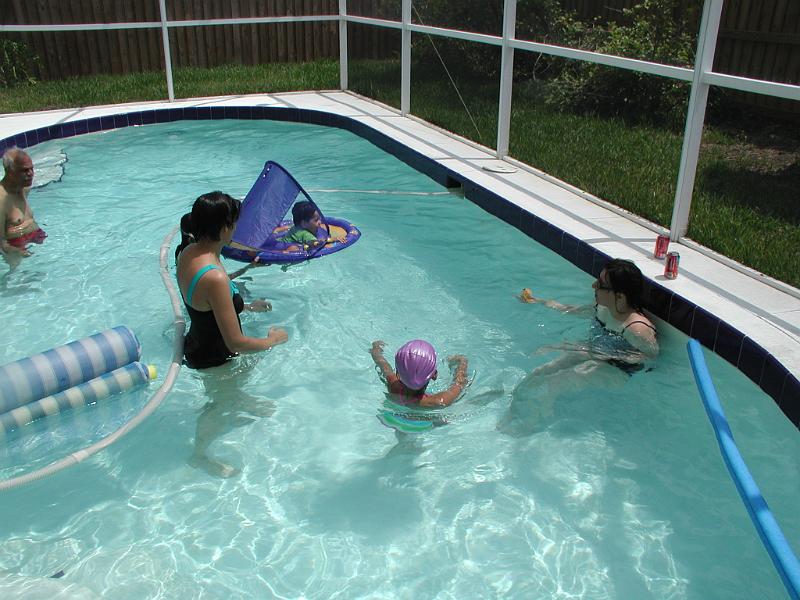 P5260040.JPG - Rohan floating away