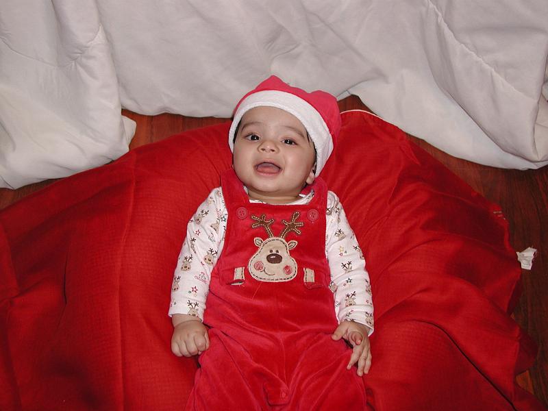 PC040013.JPG - This is a toothless Santa