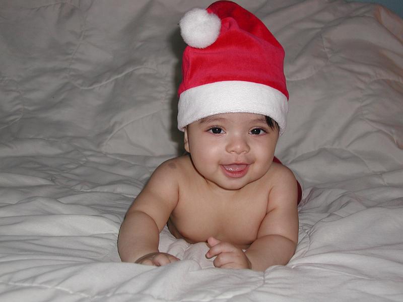 PC050037.JPG - Doing the Santa crawl