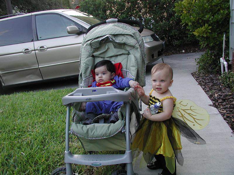 PA310002.JPG - The kids are impatient to go but we have to wait for sunset