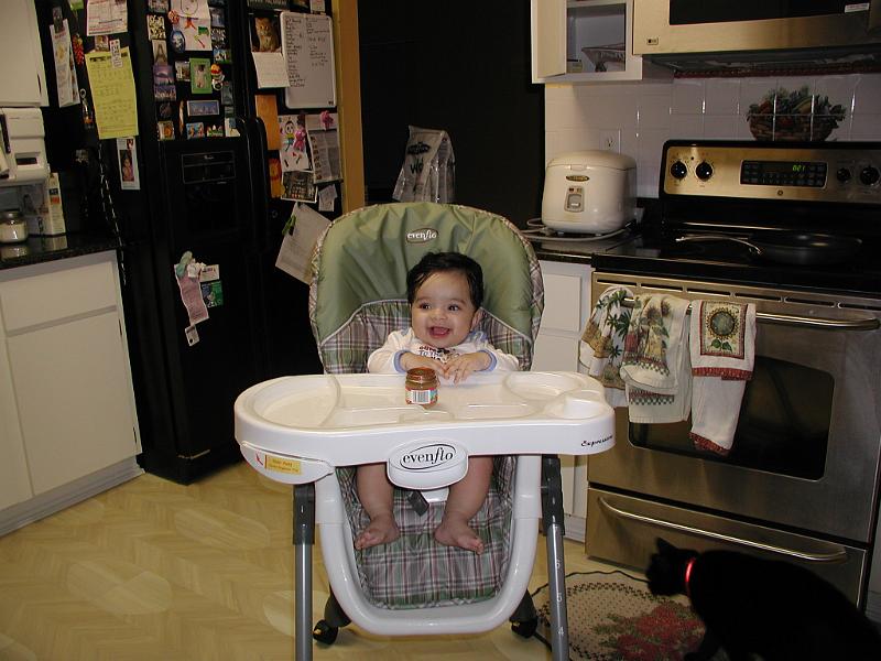 PB130058.JPG - Dinner time is a happy time