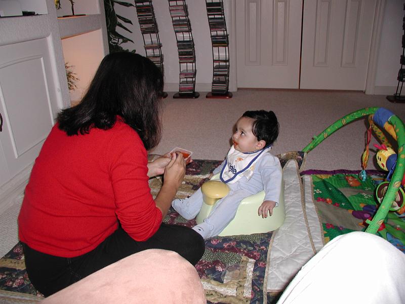 PB270075.JPG - Rohan eating