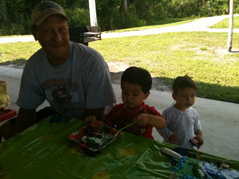 IMG_0336.JPG - Mike, Rohan and Ethan. Mike is the non kid