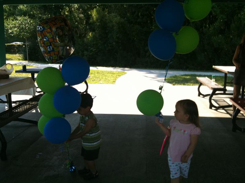 IMG_0360.JPG - They each have a set of balloons