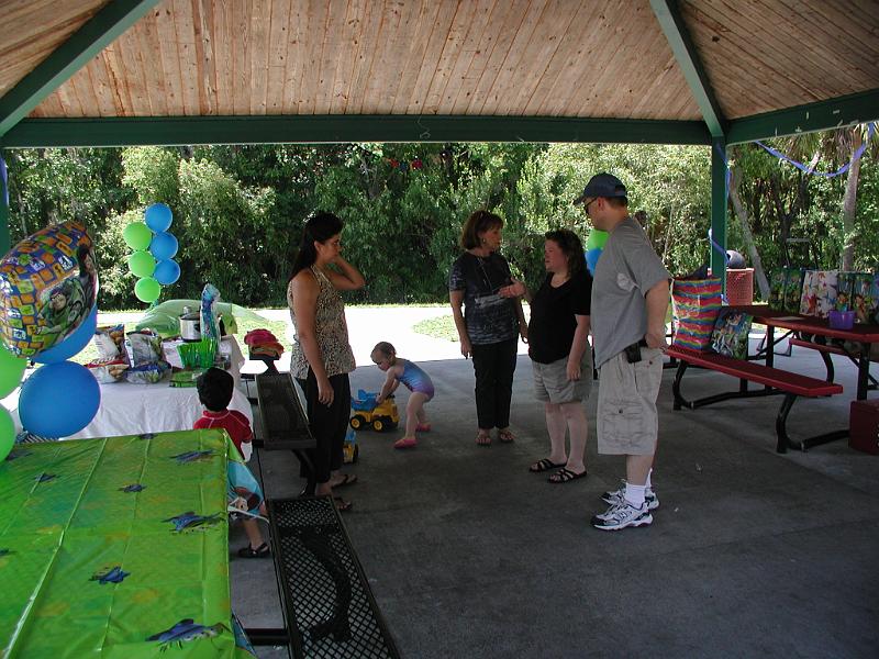 P5300006.JPG - Some of the guests. From right you see James, Stephanie, Ginger and little Hannah