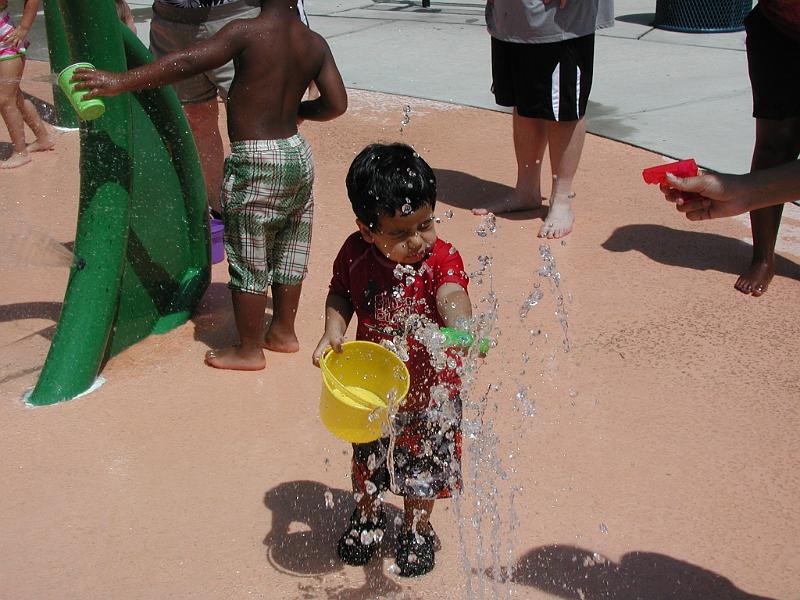 P5300009.JPG - Getting water in the face