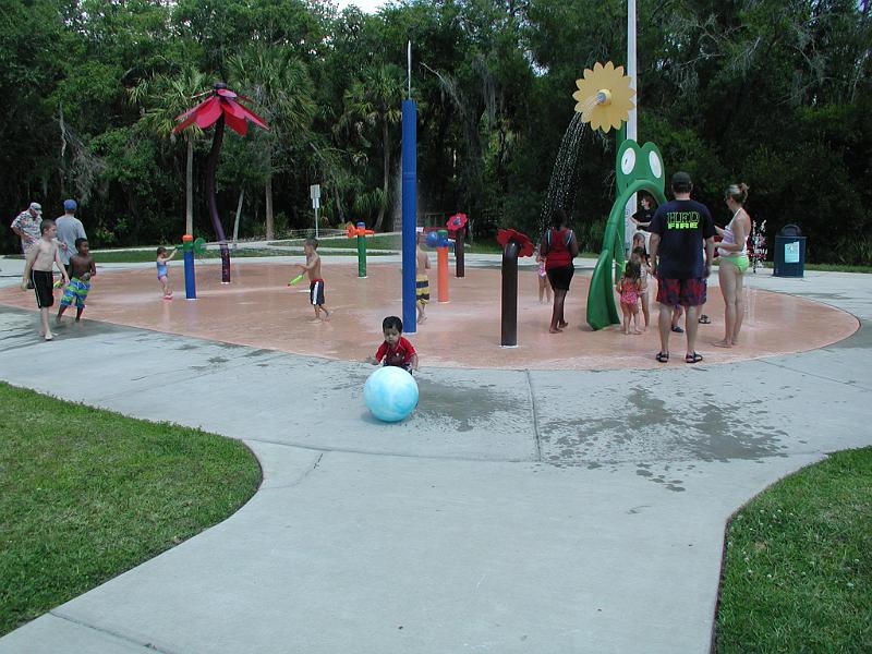 P5300011.JPG - Water and a big ball - nothing could be better