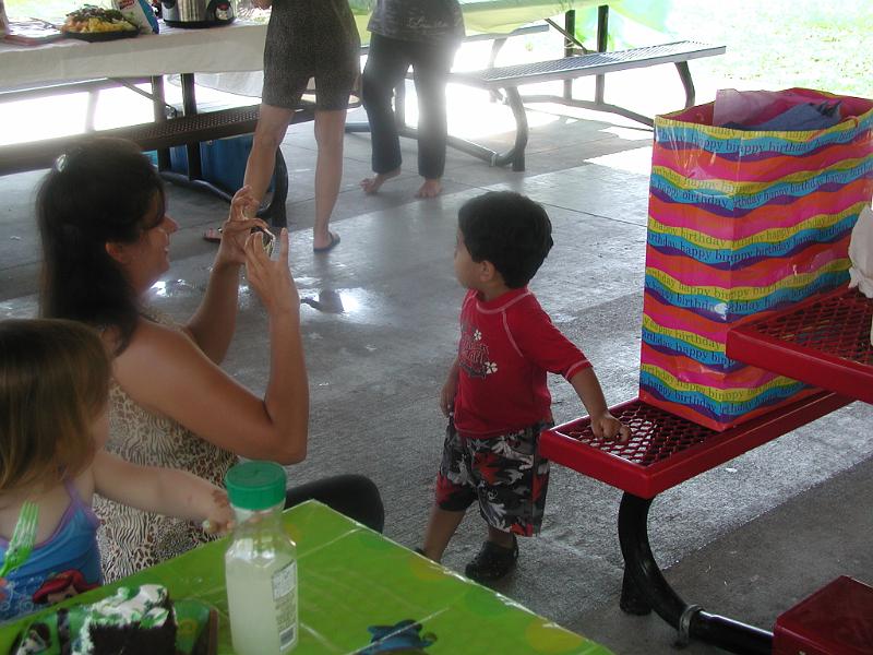 P5300019.JPG - Mama trying to take a picture of Rohan