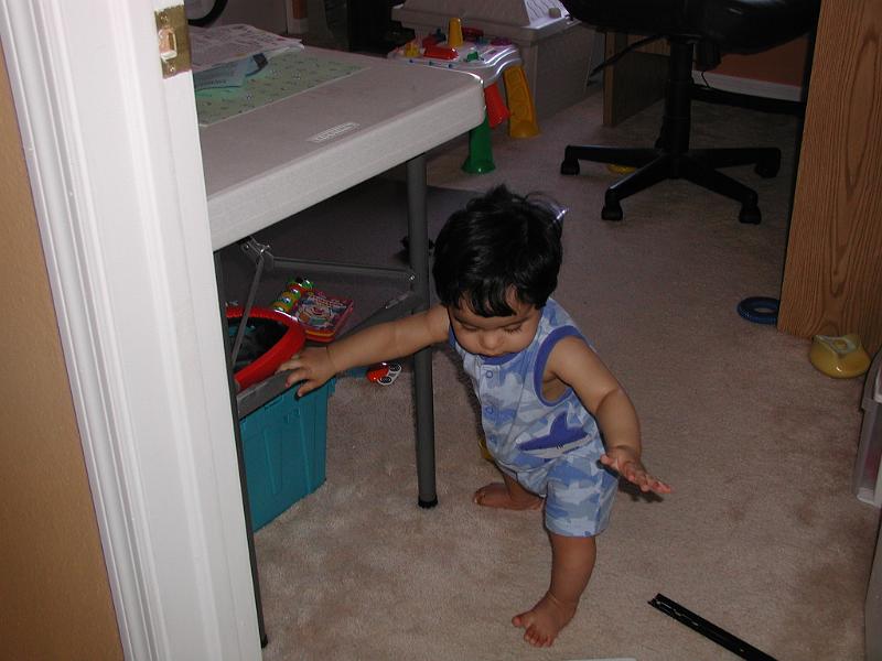 P3300113.JPG - In the office. Let us see if we can reach the ruler on the floor