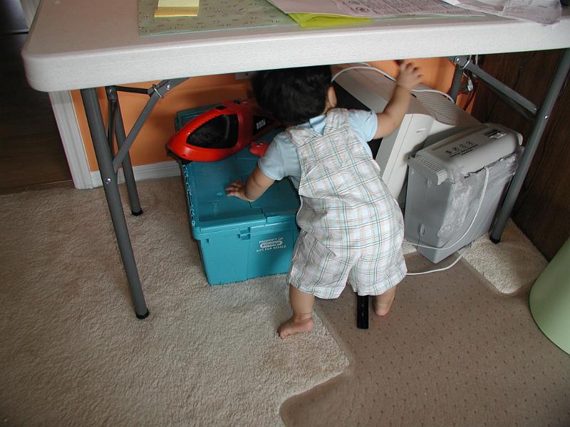 P4130126.JPG - Let us rewire the equipment