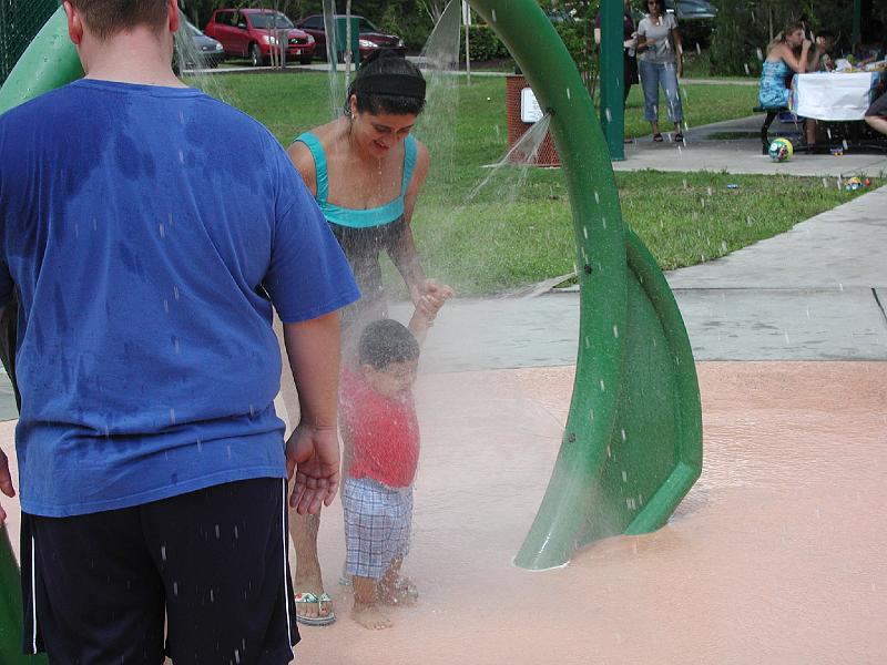 P8230140.JPG - One way to clean a kid