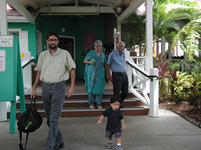 P9020184.JPG - Leaving after lunch